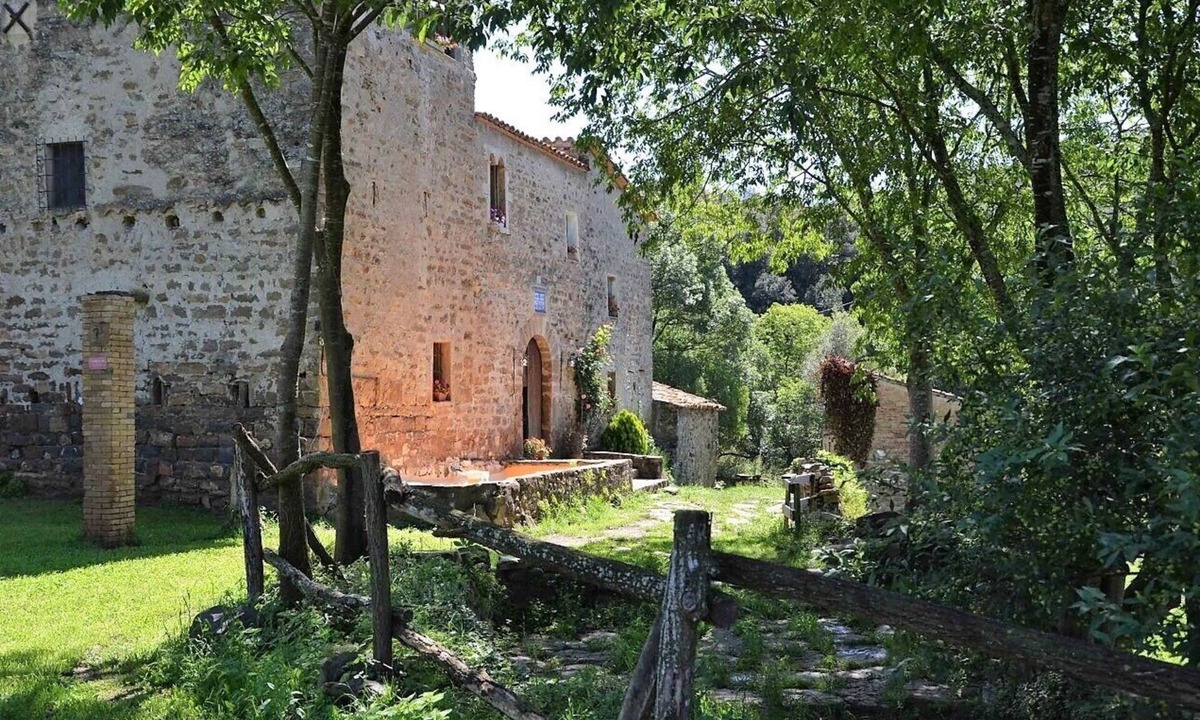 Sant Miquel de Campmajor House | Castell de Roca. SXII farmhouse.