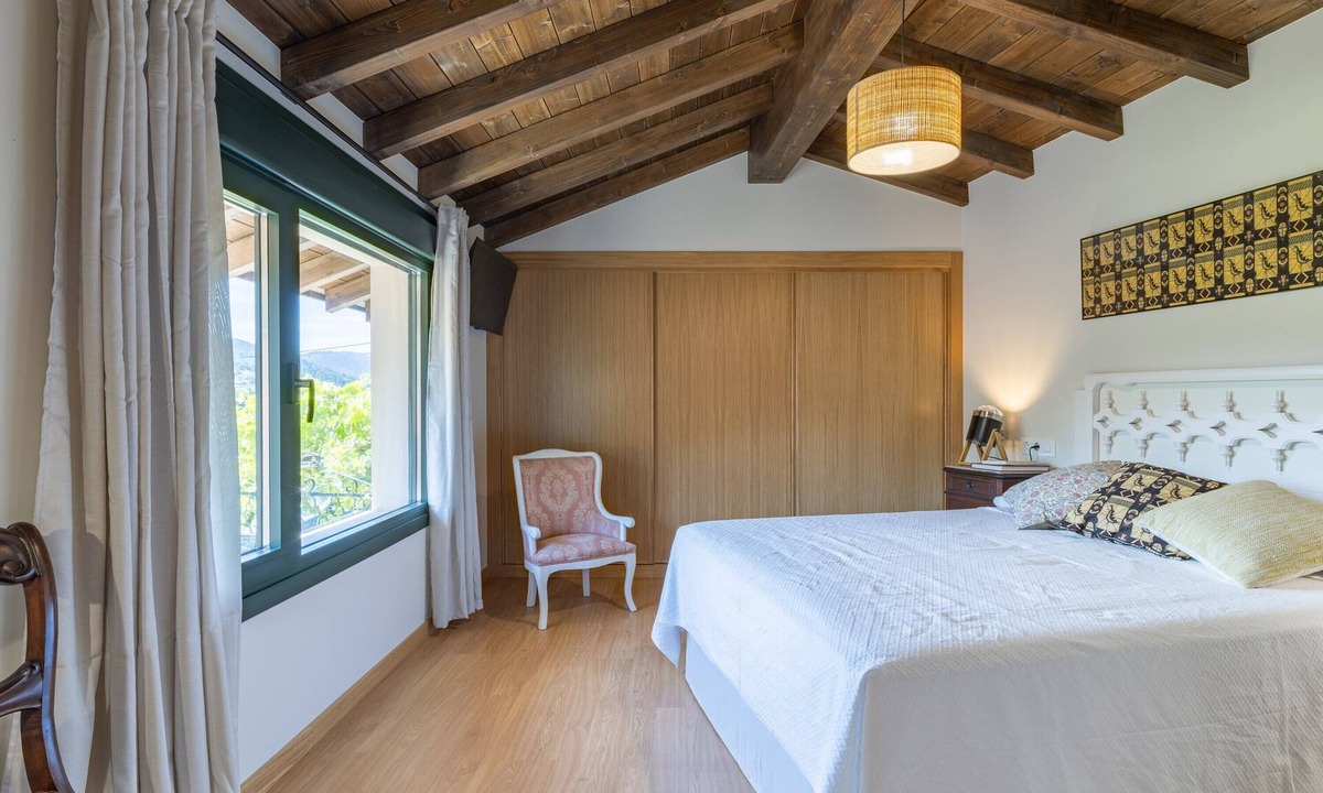 Leiro Apartment | CDC 2 Casa do Capitán in nature, with air conditioning and pool