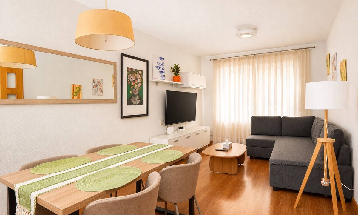 Area Metropolitana de Murcia Apartment | Centrally located apartment in Murcia - 6 beds - automatic check in