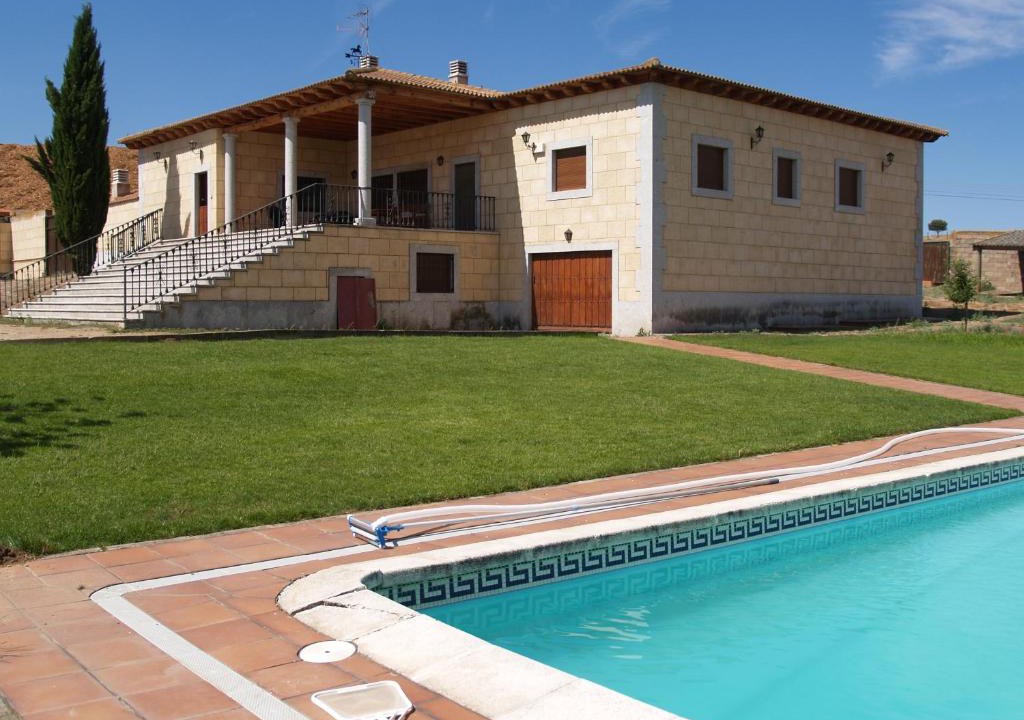 Ledesma House | Chalet Rocal