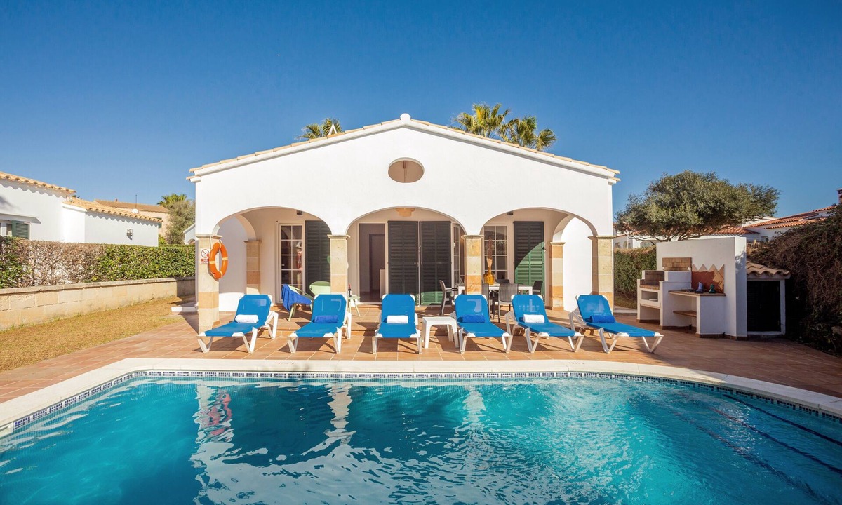 Sa Torre del Ram House | Chalet Villa El Pinar 5 with Pool, Wi-Fi, Terraces & Garden
