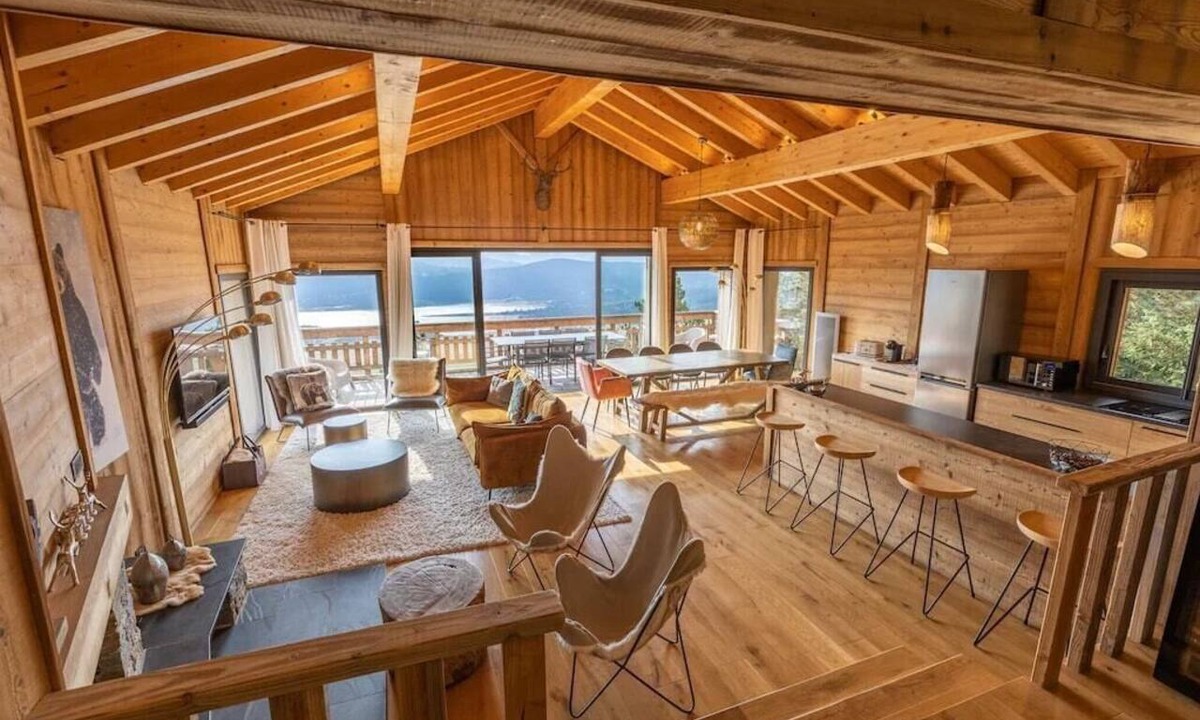 Les Angles Ski Chalet | Chalet with spa/heated pool, lake view, ski-in/ski-out access, fire pit, 5-star rating