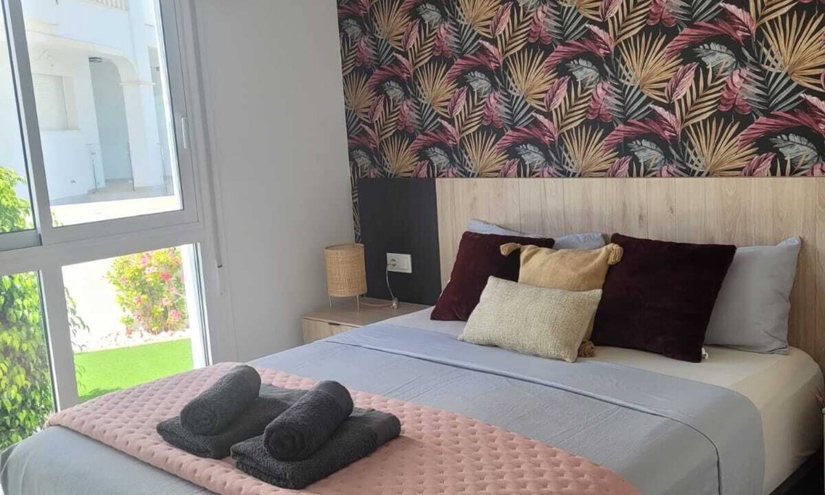 Quesada Apartment | Charming 3-bedroom apartment with AC, WiFi in soothing Quesada