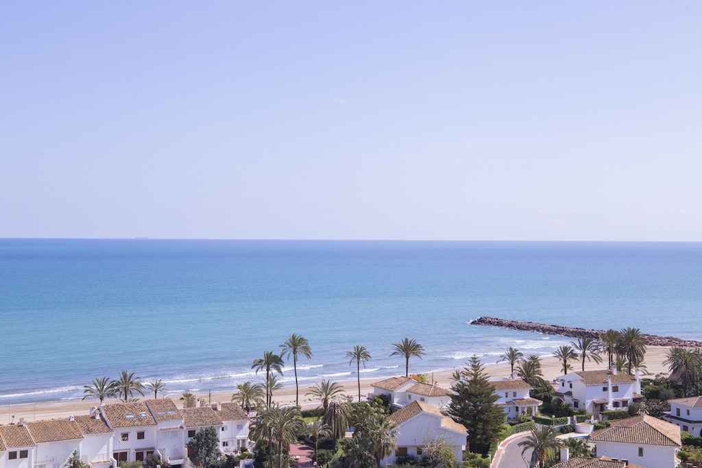 Puig Apartment | Charming and Modern Apartment on the Beach