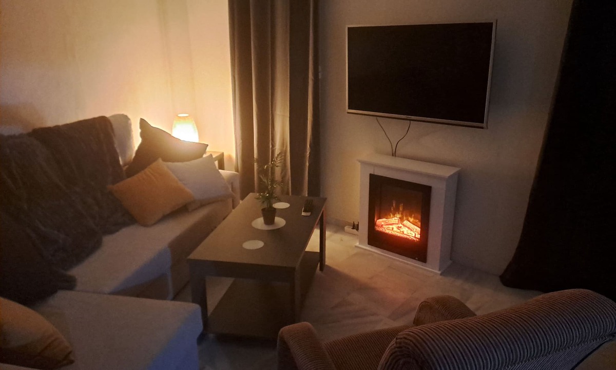 Tomares Apartment | Charming apartment for couples - discover magical Seville!
