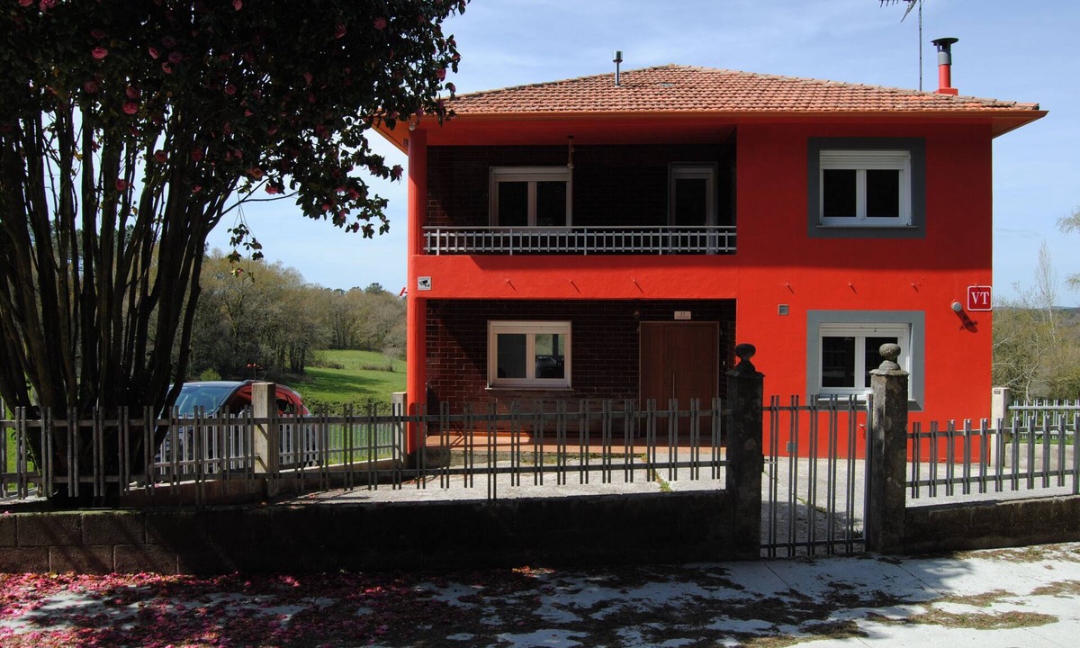 Forcarei House | Charming Galician Country House 'As Neveiras' with Mountain Views, Private Garden & Wi-Fi