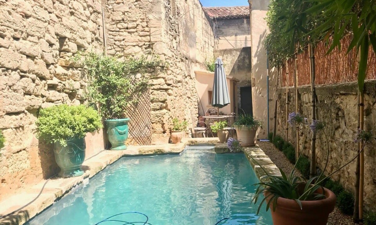 Uzes House | Chez Vous à Uzès, Heated Pool, Garden, Historic Centre