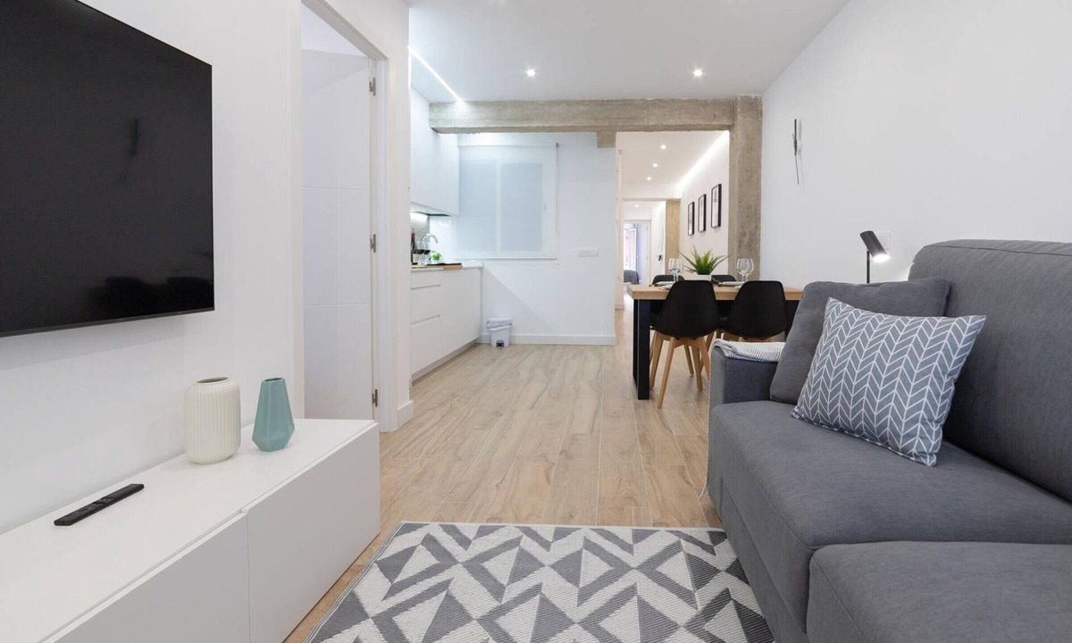 Logrono Apartment | Chic Apartment in Central Logroño