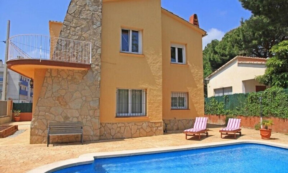 Platja d'Aro Villa | Club Villamar - Nice villa in the center of Playa de Aro with Garage, Wifi, private pool und BBQ .