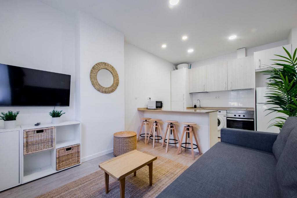 Imperial Apartment | Comodidad con parking para 4, vive La Latina