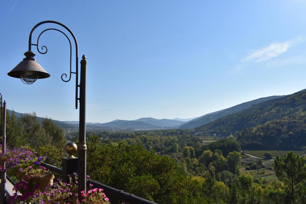 Vilamartin de Valdeorras Hotel | Complejo Hostelero Paladium