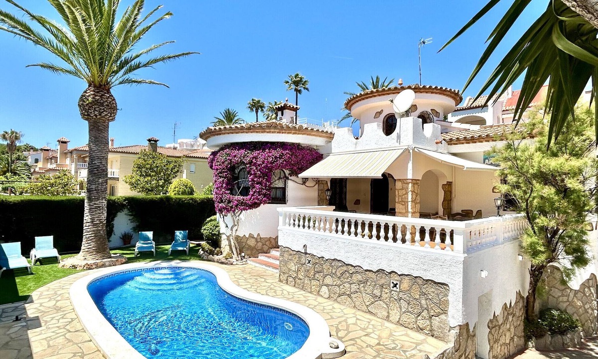 Miami Platja Villa | CORAL Villa piscina privada, jardín, Wifi gratis