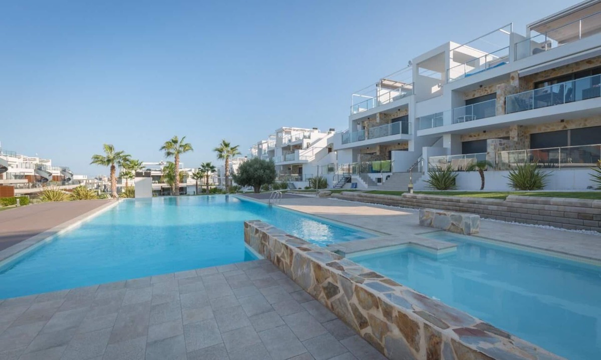 Orihuela Costa Apartment | Cosy 3 Bedrooms Apartment in Punta Prima ♡ View the calendar