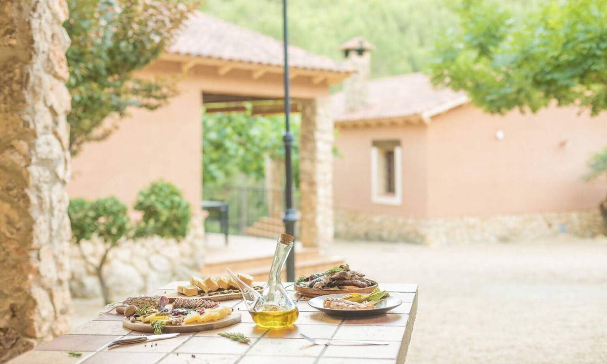 Cottage People Rio Tus | Yeste