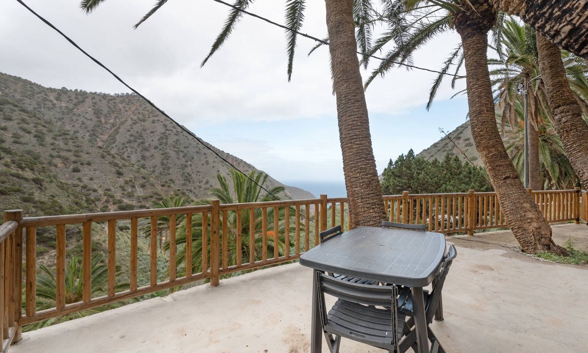 Vallehermoso Cottage | Cottage 'Casa Lucia' with Mountain View, Shared Terrace and Wi-Fi