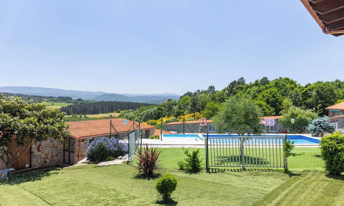 Marcelle Cottage | Cottage 'Tunino' with Mountain View, Shared Pool and Wi-Fi