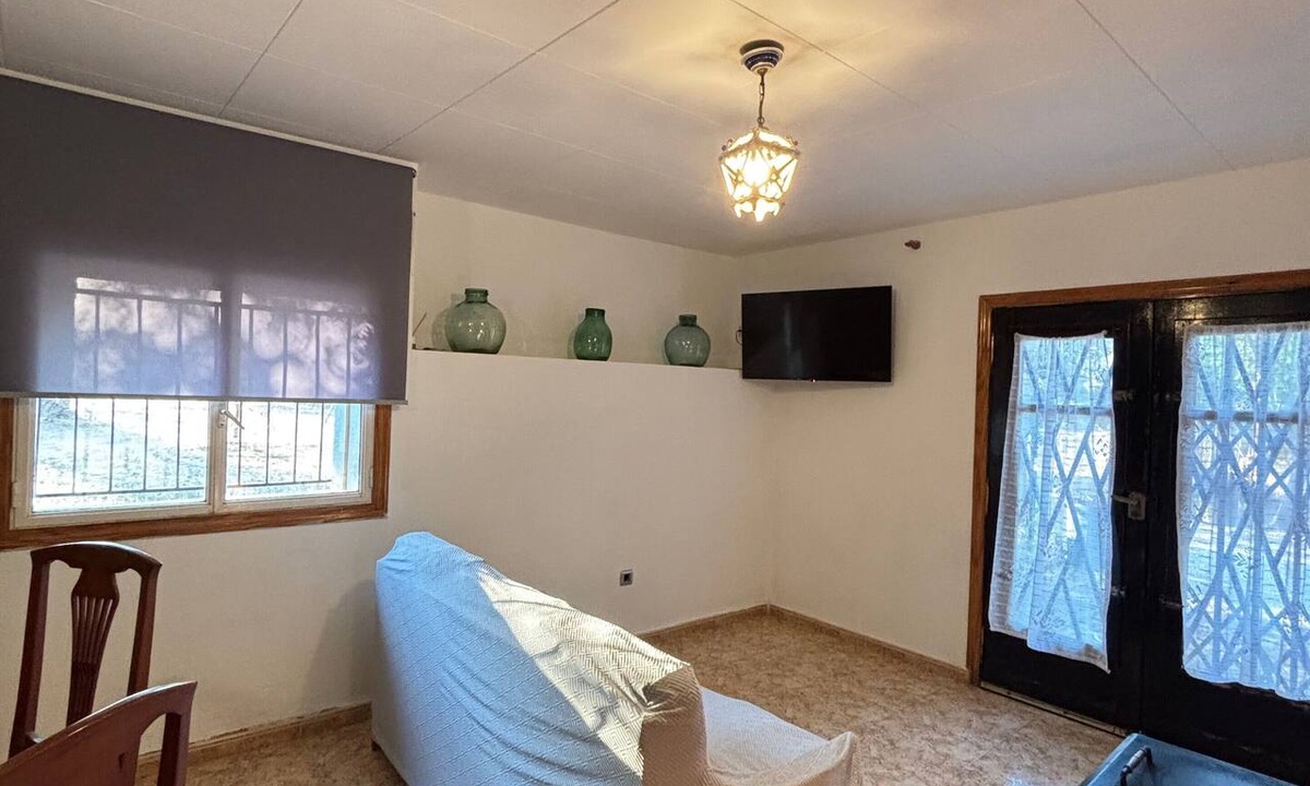 Aldover Villa | Country House 'Ca Lo Maraco' with Mountain Views, Private Garden, and Wi-Fi