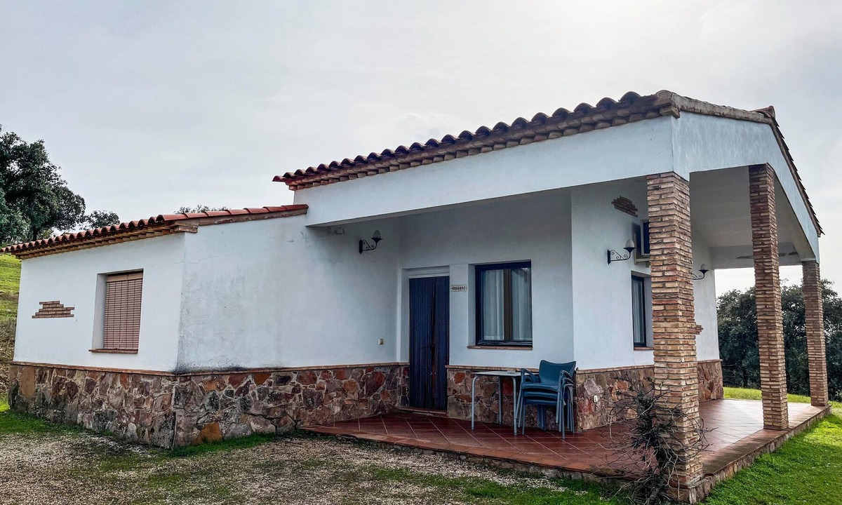 Aldeaquemada House | Country House 'Casa Los Órganos' with Mountain View, Shared Pool and Air Conditioning