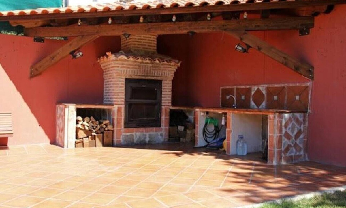 Vadillo House | Country House 'El Mirador De Campumedra' with Mountain View, Private Terrace and Wi-Fi
