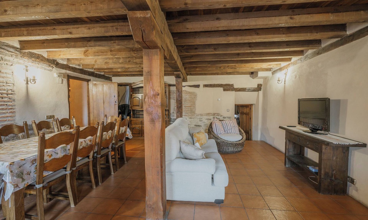 Mozoncillo House | Country House 'La Casería 2' with Private Garden and Wi-Fi