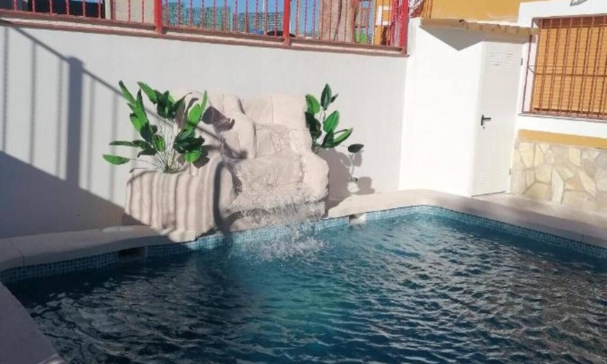 Mazuza Villa | Country House 'Los Ferreles 7 Dormitorios' with Mountain View, Shared Pool and Wi-Fi