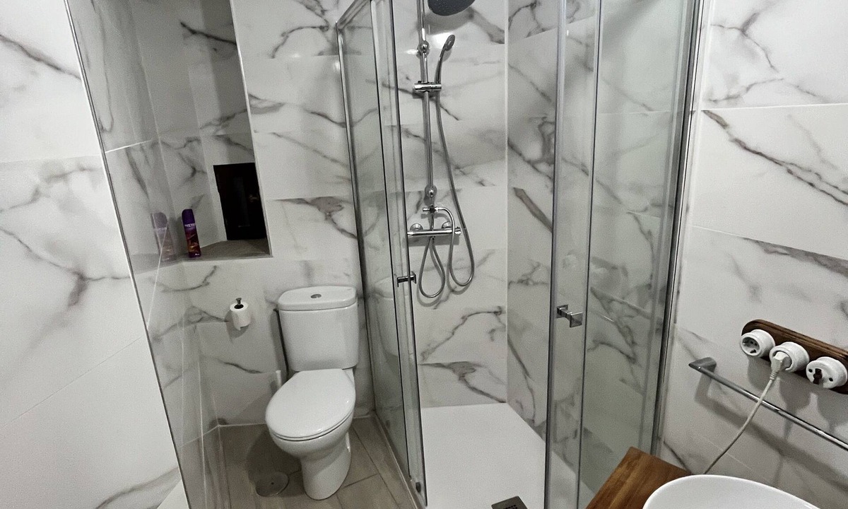 Padron House | Cozy 1-bedroom house in serene Padrón with WiFi, AC