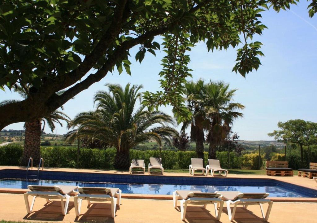 Subirats House | Cozy Cottage in Subirats with Swimming Pool