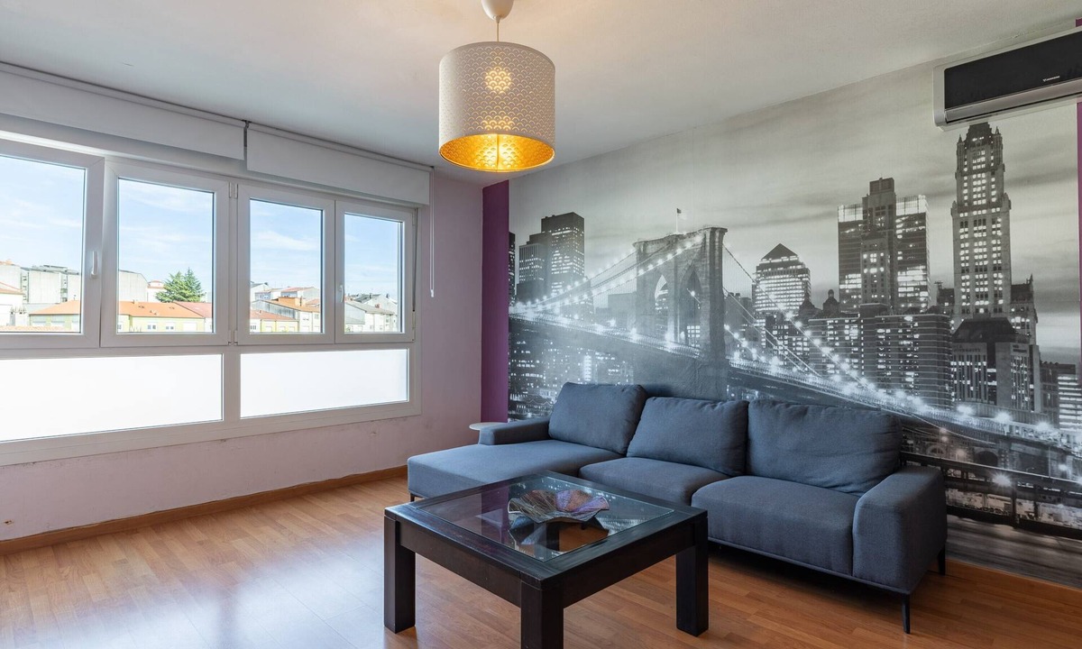 Ordes Apartment | Cozy Family Apartment with Wi-Fi in Ordes