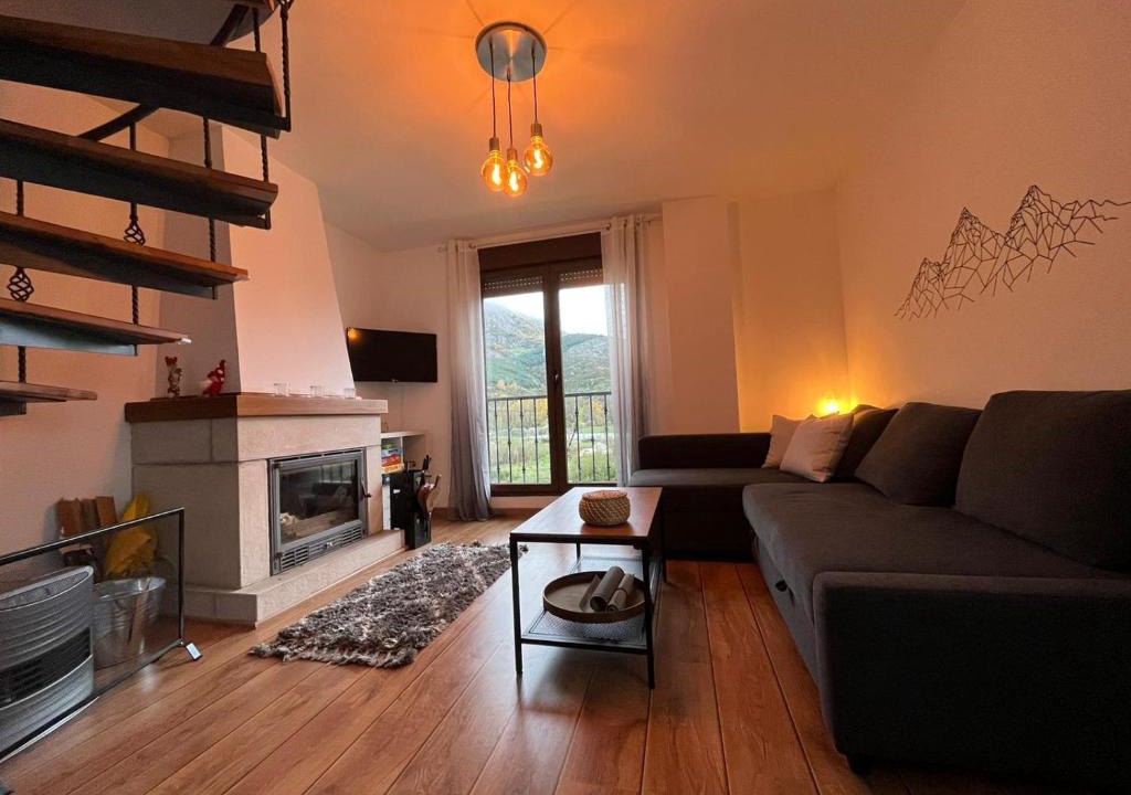 Puebla de Lillo Apartment | Dúplex El refugio de Porma