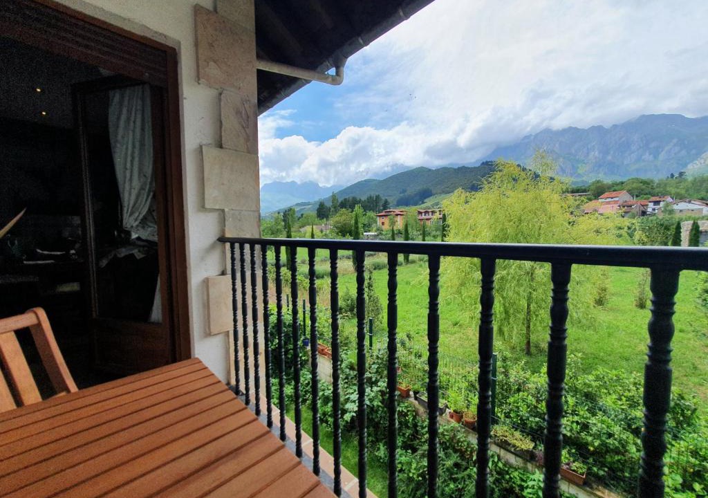 Turieno Apartment | Dúplex Mirador de Potes - 4 pax, con Wifi y Garaje