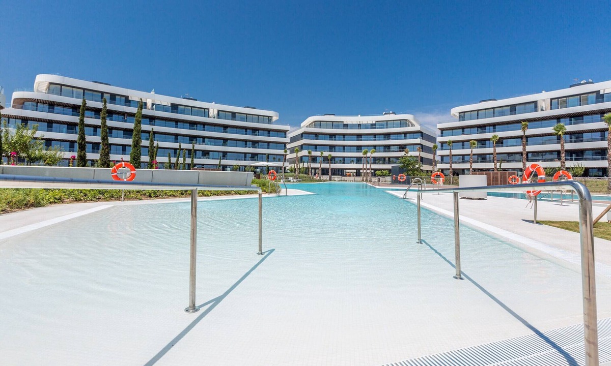 Torremolinos Apartment | Dalí | Beachfront apartment in Torremolinos