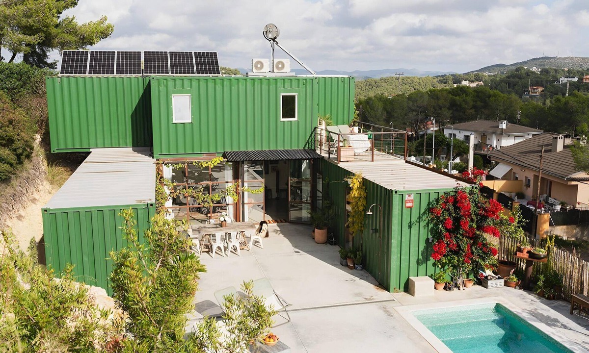 Canyelles House | Designer villa with sauna and swimming pool