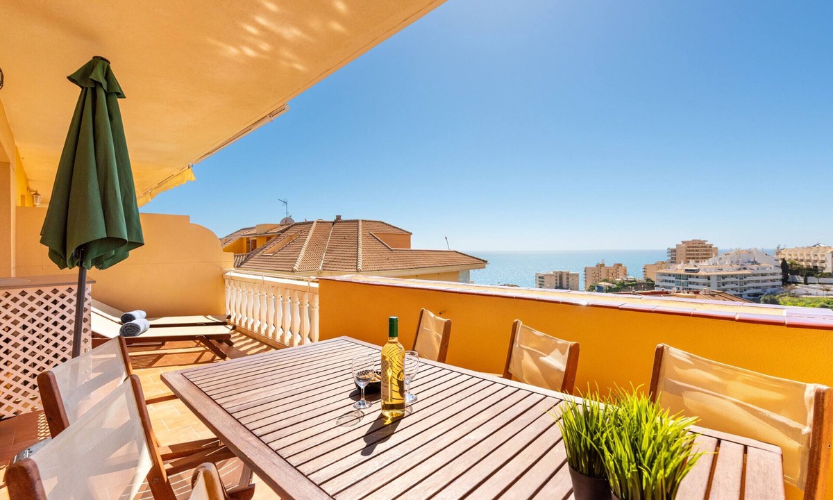 Fuengirola Apartment | Don Juan - Rental apartment with sunny terrace in Fuengirola Carvajal