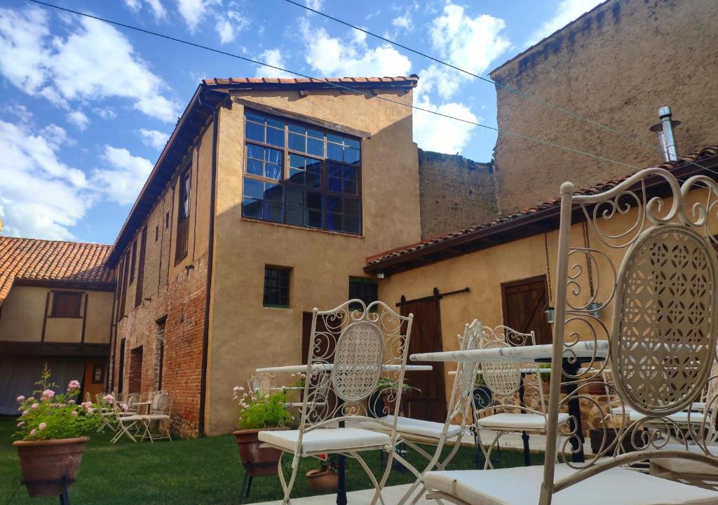 Hospital de Orbigo Hostel | DORMERO Albergue Hidalgos Hospital de Órbigo