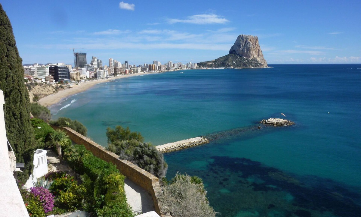 Calpe Apartment | Duplex apartment, sea view, first line.