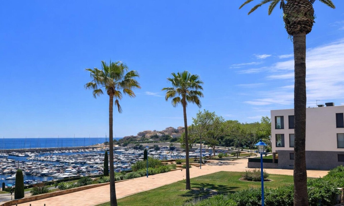 Palamos Apartment | Duplex with sea view in Palamós - 8 guests