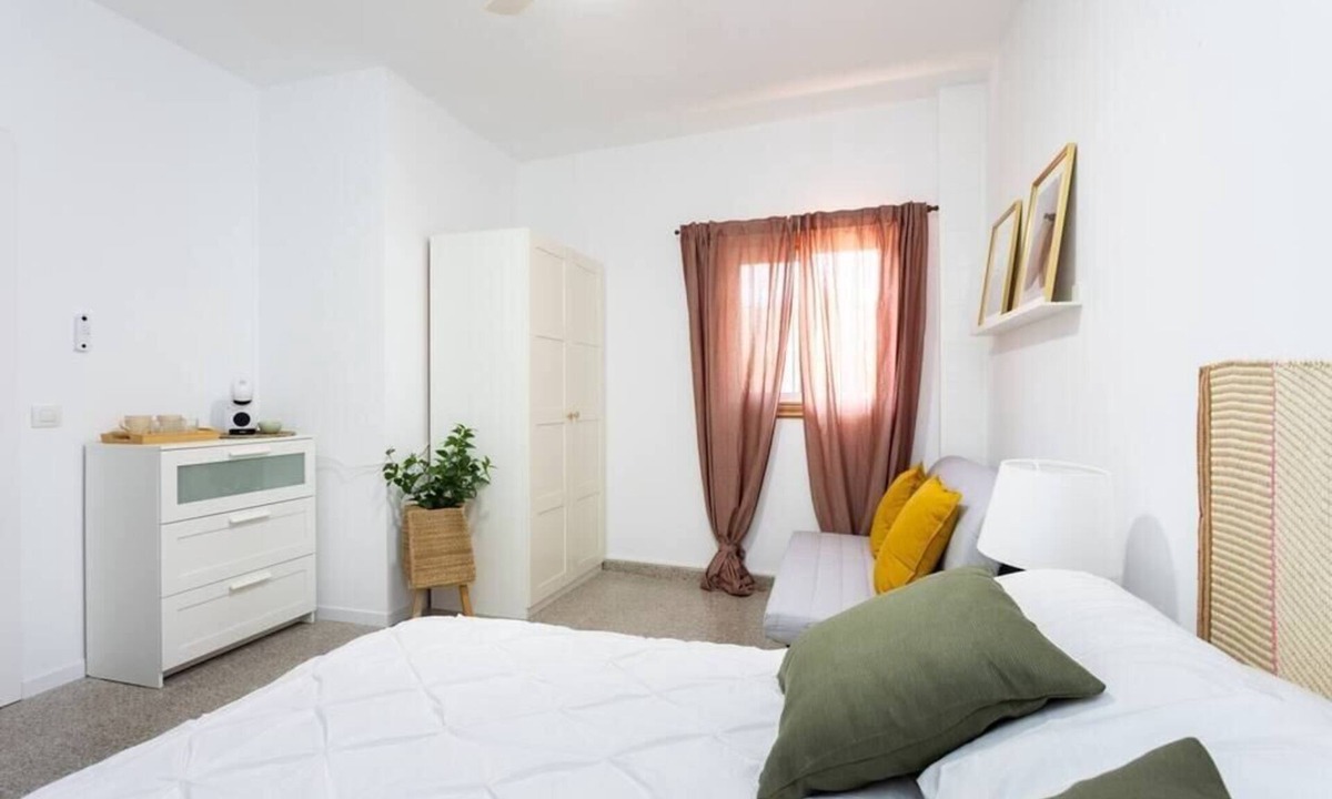 San Isidro Apartment | Eden Rentals 01b Surfy Stylish BedandCoffee Room