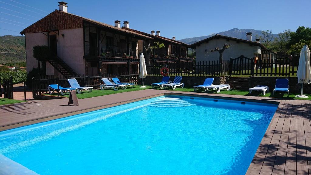Hervas House | El Canchal de la Gallina -Cafetería - Aparcamiento gratis - Jacuzzi