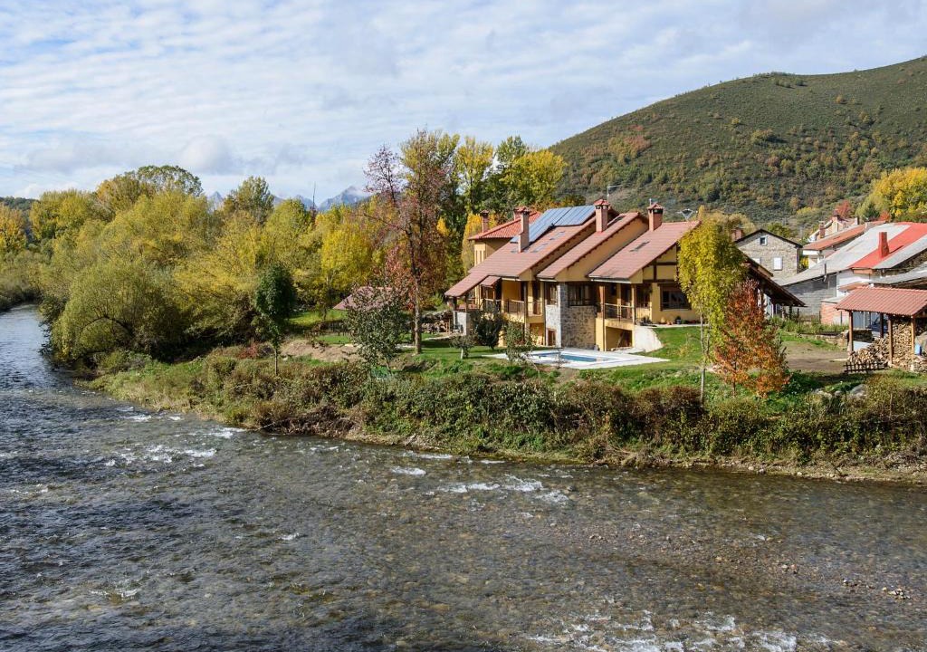 Boca de Huergano House | El Casar del Puente
