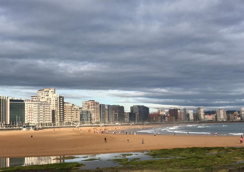 Distrito Llano House | El Escorialin de Gijón