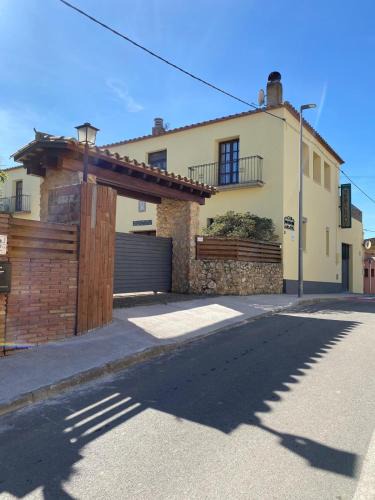 Alfar House | El Far D'empordà