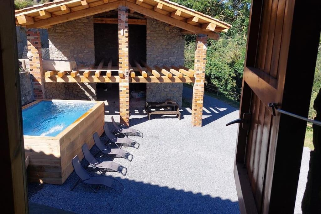Santa Maria de Besora House | El ROURE