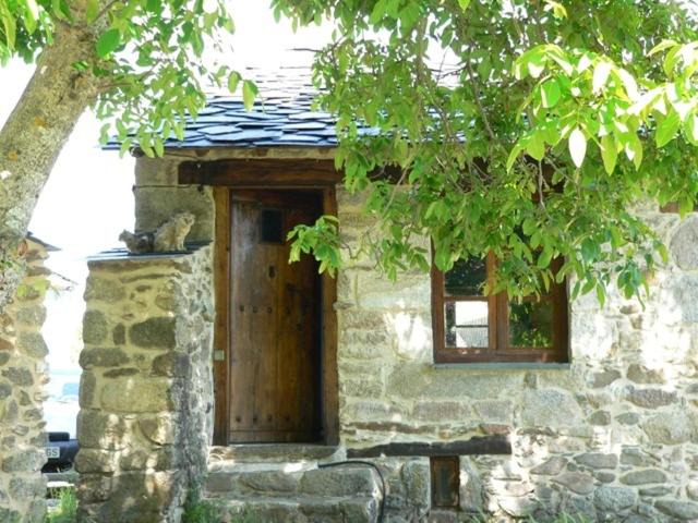 Avedillo de Sanabria House | El Taller De La Seda