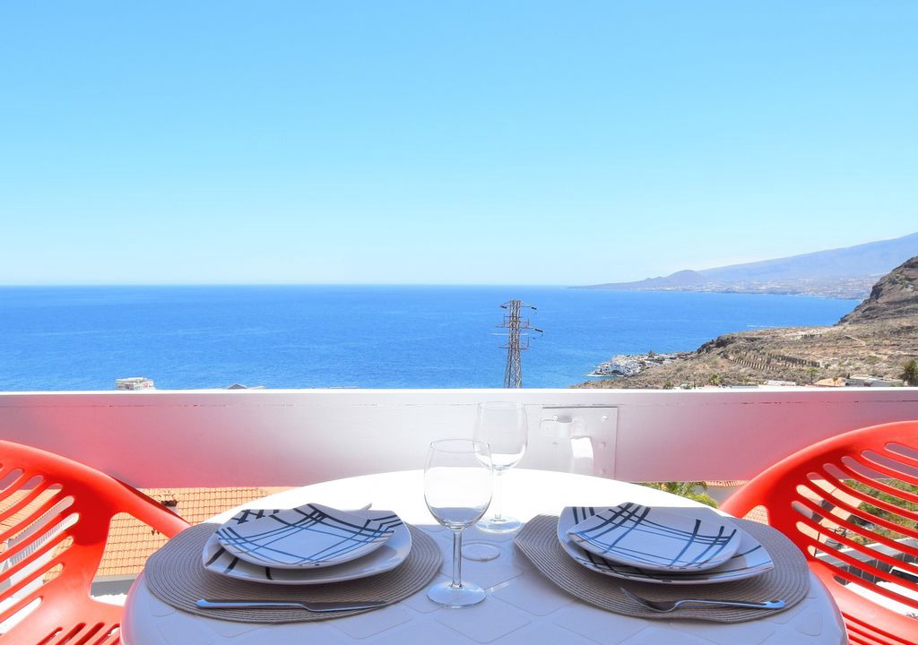 Tabaiba Apartment | Elegant Apartment 15 min to Beach + Sea View &Wifi - Apartment for 2 people in El Rosario