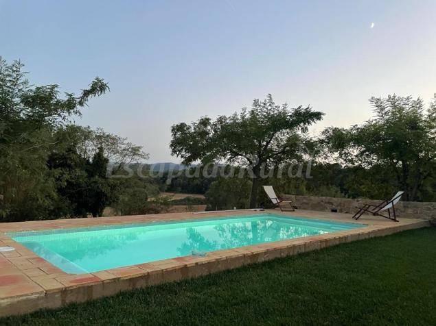 Sant Sadurni de l'Heura Cottage | Cabin ∙ 4 bedrooms ∙ 11 guests