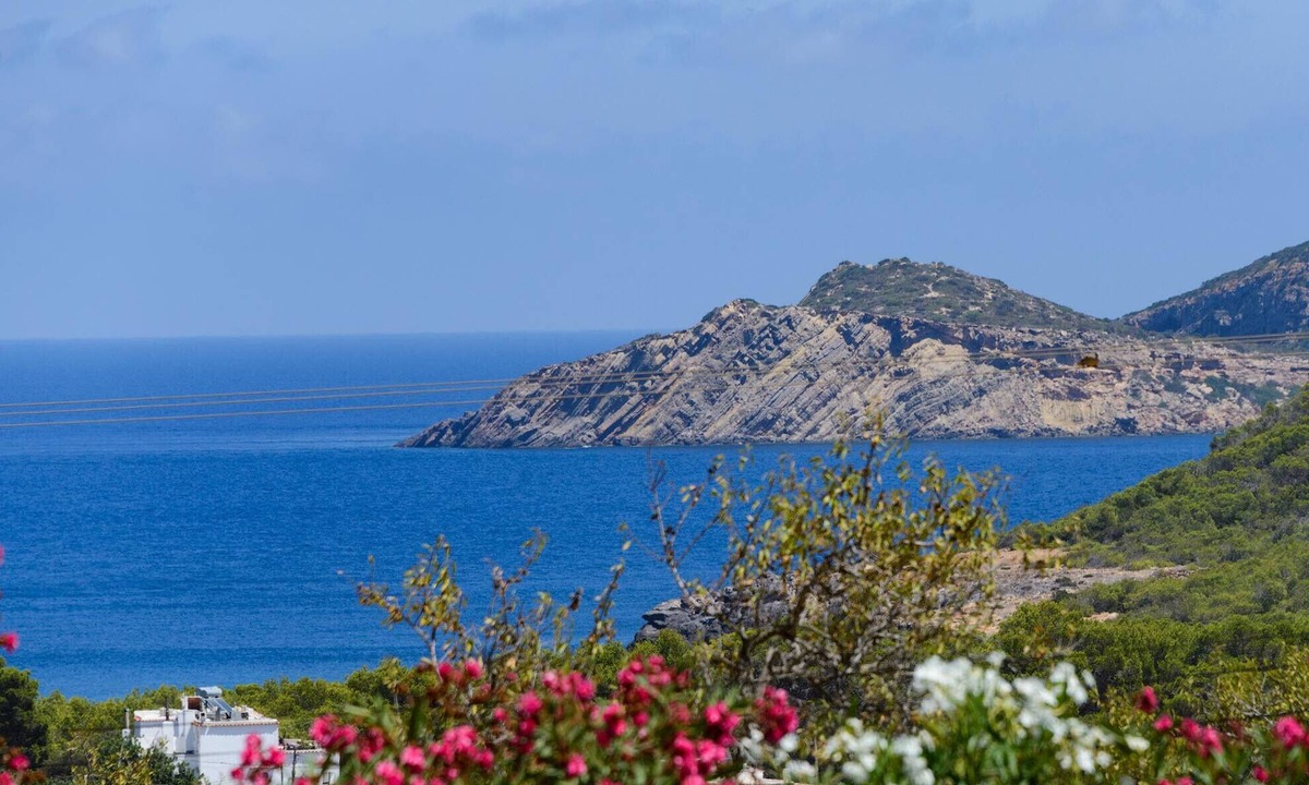 Santa Eulalia del Rio Villa | MIQUELA, Villa. Ibiza. Located in Pou Des Lleo and overlooking the sea