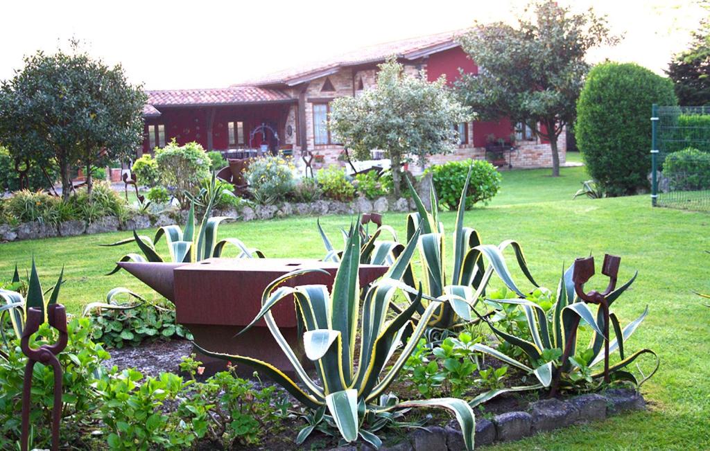 Galizano House | Espectacular casa rural con piscina y amplio jardín