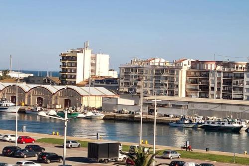 Grao de Gandia Apartment | Estudio con vistas al puerto