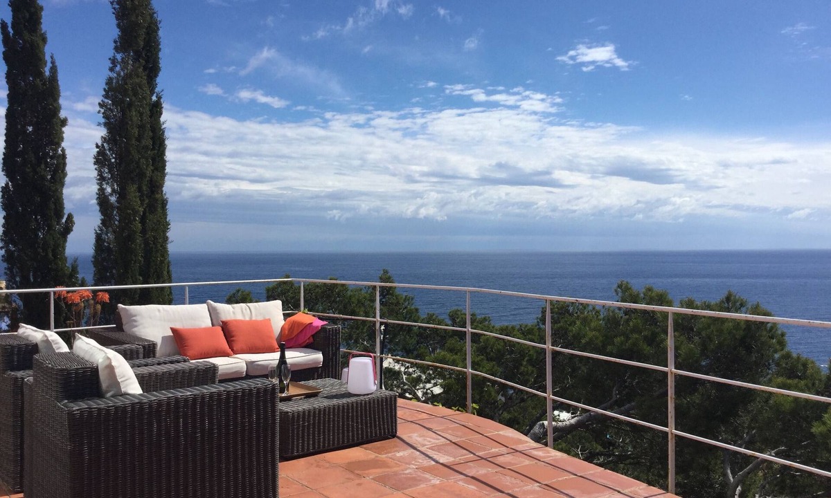 Tamariu Villa | Exceptional sea views, private pool and coves on foot in Tamariu