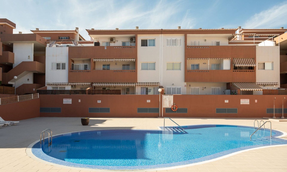 Puerto de Guimar Apartment | Family Relax: Terrace & Pool in Güímar